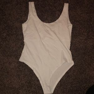 White sleeveless bodysuit